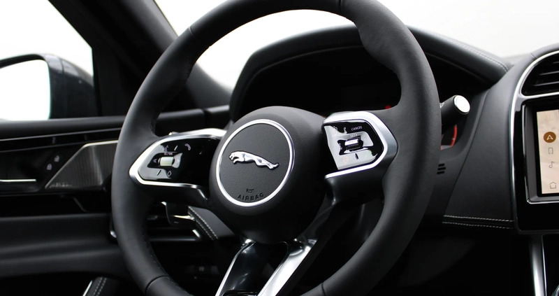 Jaguar XE cena 259900 przebieg: 4000, rok produkcji 2024 z Lwówek Śląski małe 154